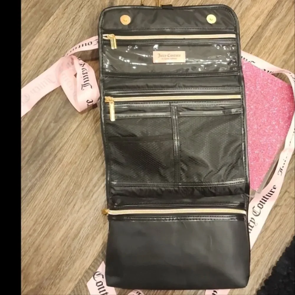 Juicy Couture‎ Logo Hanging Cosmetic Bag